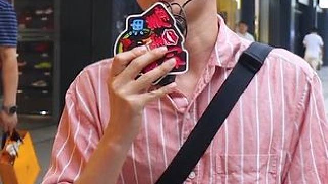 假如时间可以停止你想回到什么时刻？ 你会选择回到18岁那个意难平的时刻，还是活在当下，或是大学里的自