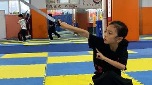 武术剑术， #台上一分钟台下十年功 #每个动作都是用汗水换来的#每天坚持锻炼会有不一样的收获#让习武