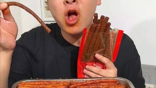 这个湖南的魔鬼辣条真的太辣了，整整5种款式，吃起来爆辣过瘾，纯辣不带一点甜#辣条 #追剧小零食 #好
