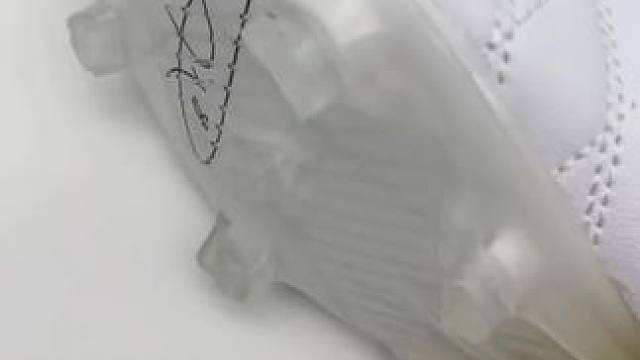 #dou来足球季 #唯有足球不可辜负 #好鞋推荐 #足球 #足球鞋