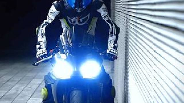 男人减速带！被你艾特的人欠你一辆！ #凯越450rr新玩家 #kove凯越机车 #berik连体骑行