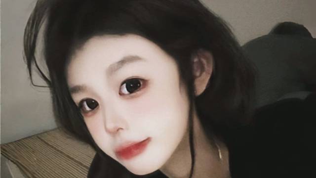 生活应该是阳光又充满希望的， 希望我的人生也是如此