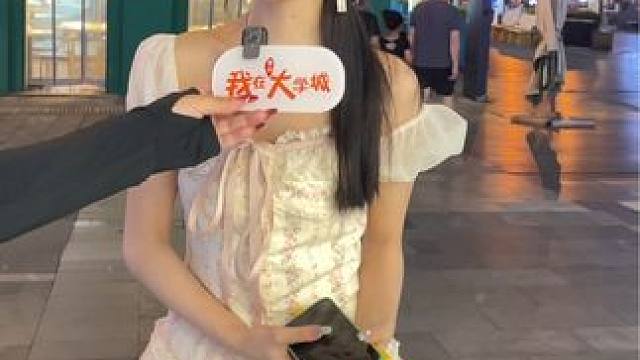 真是越长大越能理解反派…#街头采访 #大学生 #回忆经典 #真实采访