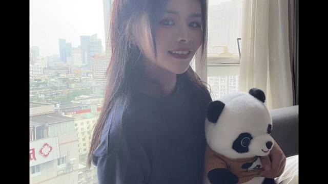 我知道你在偷偷看我