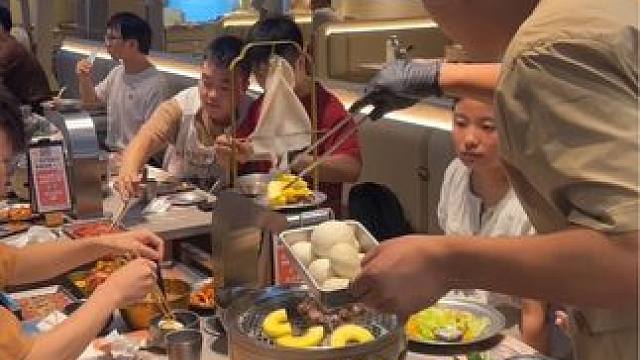 带上你的闺蜜，带上你的女朋友，带上你的兄弟伙，赶紧来重庆蚂蚁洞肉，周五感觉预约哦！#重庆烤肉 #观音