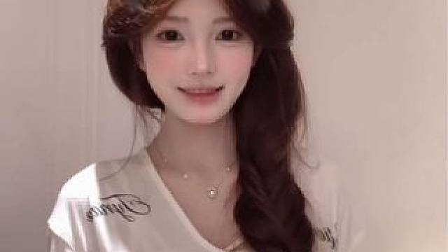 What is love 
#甜甜的手势舞 #甜妹 #twice