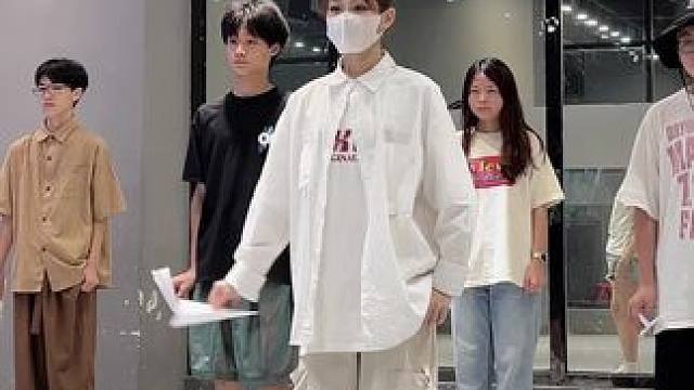 #我的纸飞机呀飞呀飞 #leon小雨编舞 #我的纸飞机飞到了我的童年 慢慢长大 永保天真