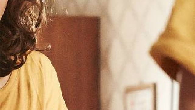 单身律师意外死亡，为了复活她被迫做30天人妻 #电影解说