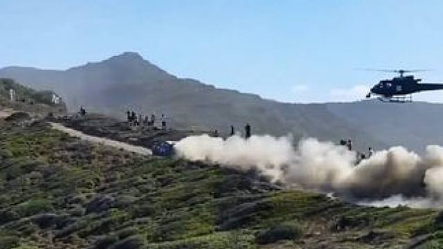 贴地飞驰、引擎怒吼、尘土飞扬，这绝对是让你血脉喷张的一分钟#wrc拉力赛