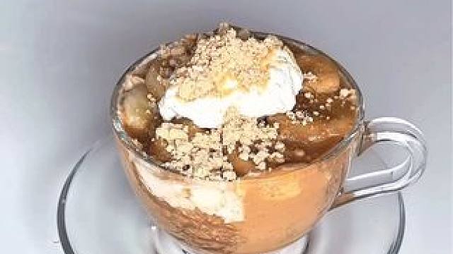 咖啡花生酱酸奶燕麦碗#我的厨房日记 #属于夏天的低卡美食 #解锁减脂期解馋小甜品 #早餐吃什么 #吃