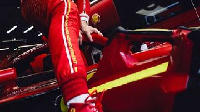 评论区拿出你最喜欢车手的帅照！#f1 #赛车 #汉密尔顿 #维斯塔潘 #勒克莱尔