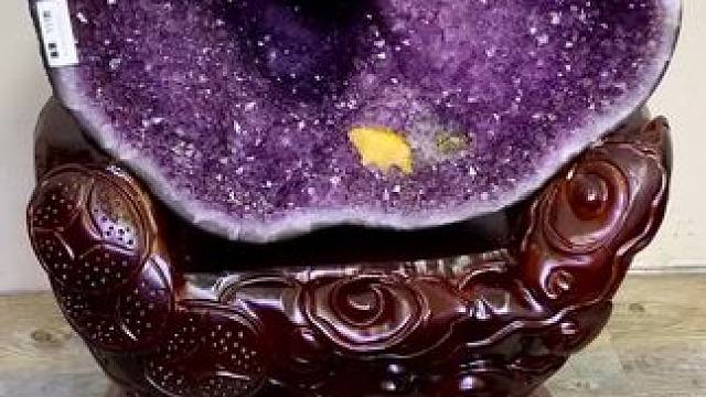 原矿钱袋子#紫晶洞 #天然水晶 #精品摆件 #九紫离火运 #招财