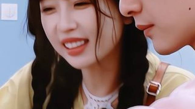 互相夸彩虹屁的两个宝宝 太可爱辣 #虞书欣 #翟潇闻