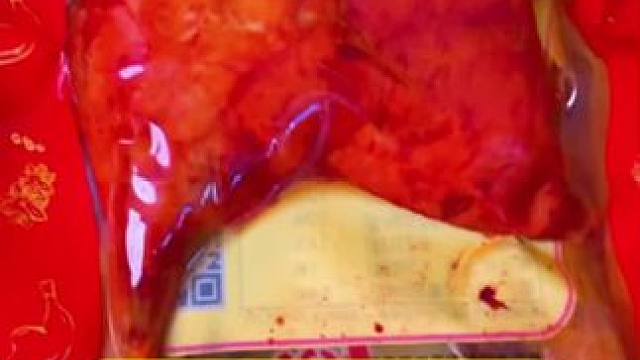 乡巴佬大鸭腿#卤味熟食 #鸭货美食 #零食推荐 #开袋即食 #追剧小零食