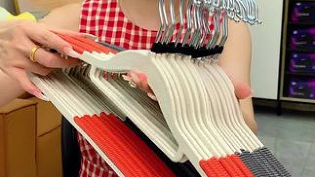 收纳整理师都在用的无痕防滑衣架的大大大羊毛!单量有限!快快快冲!#超便宜超划算  #无痕防滑衣架推荐