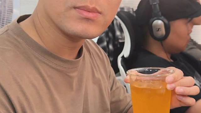 喝起来超过瘾的汽水，现在真的是卷到家了！#零食 #零食推荐 #追剧 