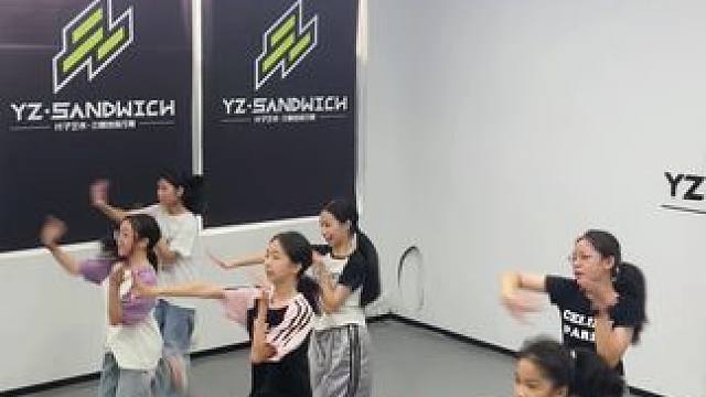 女孩子肯定要活泼可爱且甜美#kpop#stayc #三明治Kids #teddy