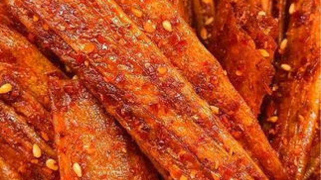 不愧是湖南，居然把辣条做的这么好吃#无辣不欢 #无辣不欢美食 #辣条