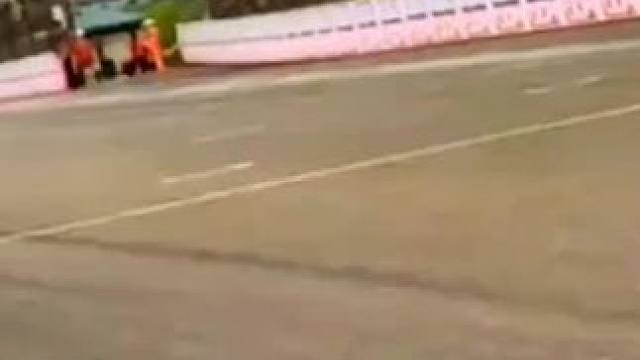 #motogp #专业动作请勿模仿 #压弯 #贴地飞行