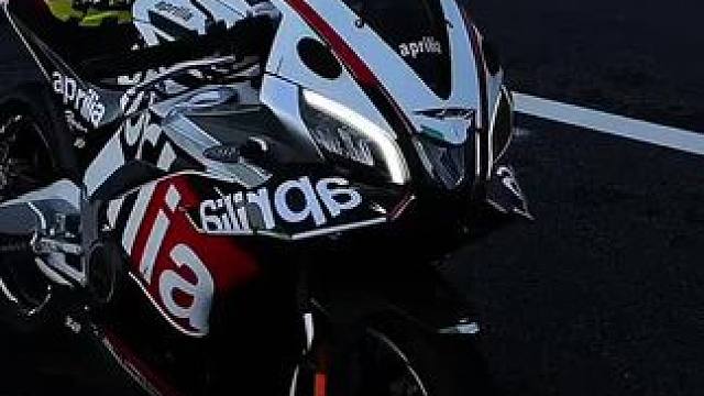 再见和日落的寓意都是未完待续#机车摄影 #风和自由 #阿普利亚250