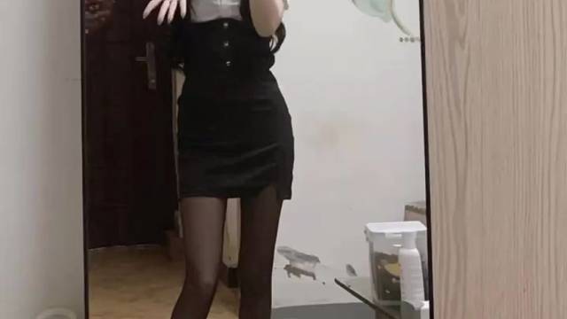 牵住我的手跟我一起玩