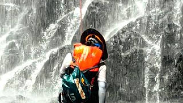 小趴菜又来瀑降了
#户外 #现场实拍 #一起来玩水 #感受大自然的气息和美景 #玩的就是心跳