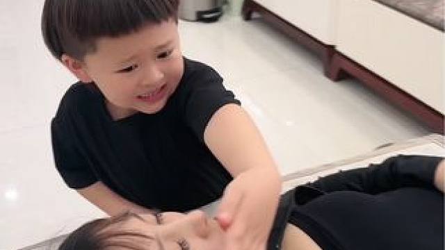 我好心帮你一把，你竟然撒腿就跑……#人类高质量暑假 #记录与小神兽的夏天