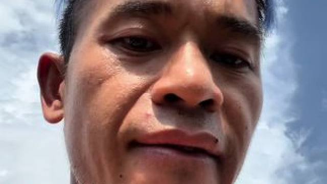 大只佬的故事 关于大只佬是否可以抓到后背？#get哥 #get哥美黑 #晒太阳 #get哥直播 #搞