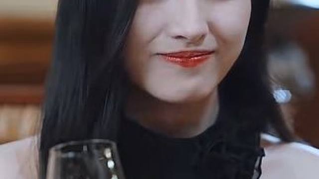 总裁的白月光被心机女换脸 #因为一个片段看了整部剧 #超好看的剧强烈推荐 #故人不相识