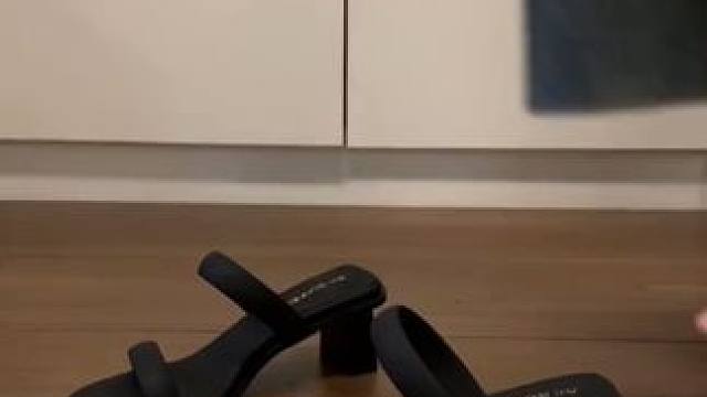 夏日新宠高跟凉鞋！穿上真的超舒服不累脚#高跟凉鞋 #一字带凉鞋 #御姐风细跟高跟鞋太绝了