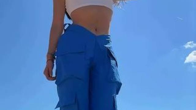 快乐每一天，温柔只给意中人#美女 #跳舞  #热舞 #舞动青春  #精致女孩