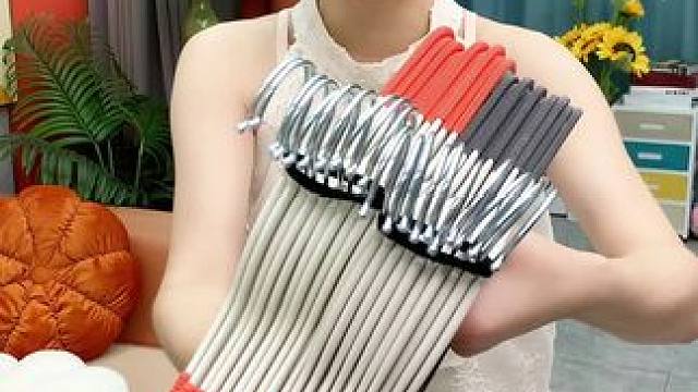 收纳整理师都在用的无痕防滑衣架的大大大羊毛!单量有限!快快快冲!#超便宜超划算  #无痕防滑衣架推荐