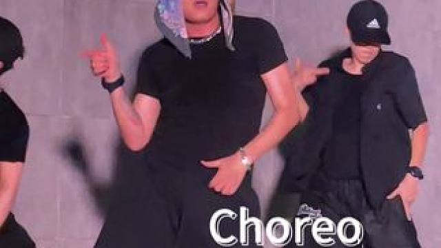 帅哥技术街舞#猛男必跳 #原创编舞 #choreo #街舞 #浅跳一下