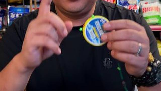 快速子线夹钓鱼主线 以后上子线就非常简单了，而且子线也不容易打卷，快速子线夹钓鱼主线。#鱼线主线推荐