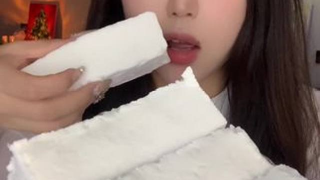 又挖到几个减脂期零食！好吃干净无负担！#好吃到停不下来 #美食测评 #糕点美食 #零食推荐 #一口下