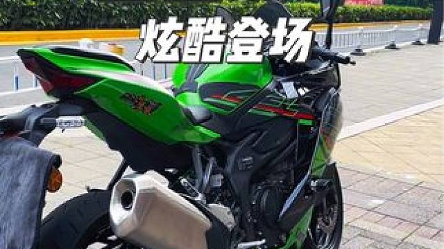 新车到店，立马被摩友看上带走了#摩托车 #爱机车爱生活 #关注我圆你机车梦