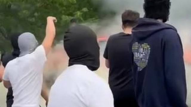 玩的比你狠，站的比你稳#极限运动#速度与激情 #危险动作请勿模仿 #专业动作请勿模仿