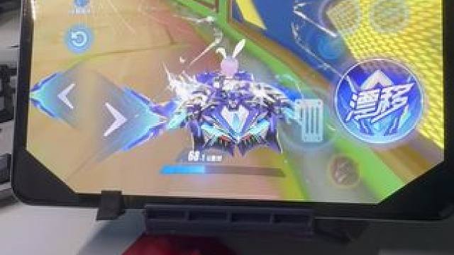 玩手机游戏怎么能不用狗头硬GT电竞手游指套？ （每周三休息日）#狗头硬 #qq飞车手游 #qq飞车