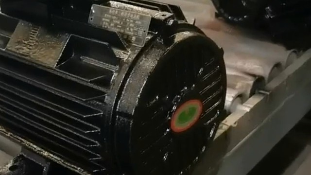 在最难熬的日子里，默默努力，总有一天你会站在最闪亮的地方