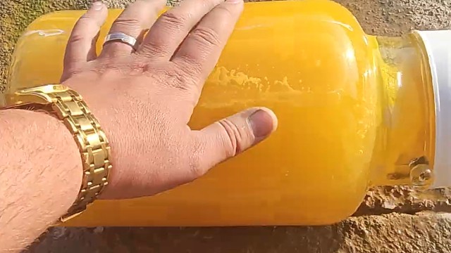 楼梯滚瓶子爆破解压时刻