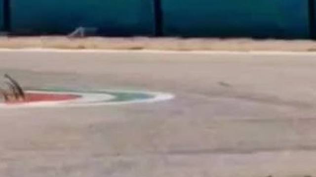 #摩托车比赛 #滑胎过弯 #大神控车 #封闭场地拍摄请勿模仿