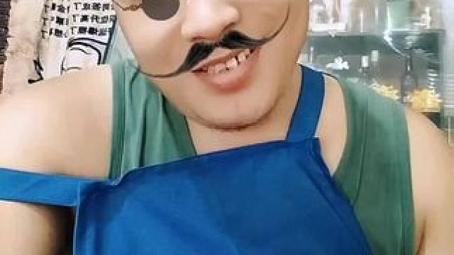 慢慢的长大了，却感觉变沉默了，懂得多了，却不快乐了