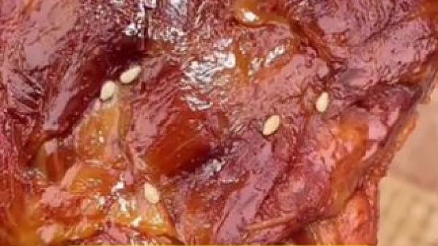 乡巴佬大鸭腿#卤味熟食 #吃了还想吃的馋嘴小零食 #好吃不贵经济实惠 #开袋即食 #零食推荐