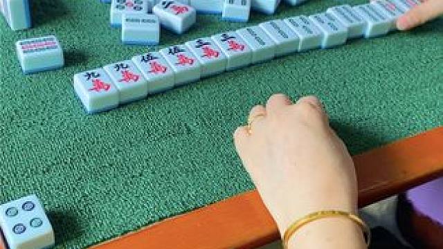 四川麻将：七小对胡牌，胡牌七对 #麻将 #四川麻将 #打麻将#麻将麻将抖起来 #麻将麻将 #七小对怎