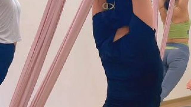 #空中瑜伽小班课 #空中瑜伽后弯