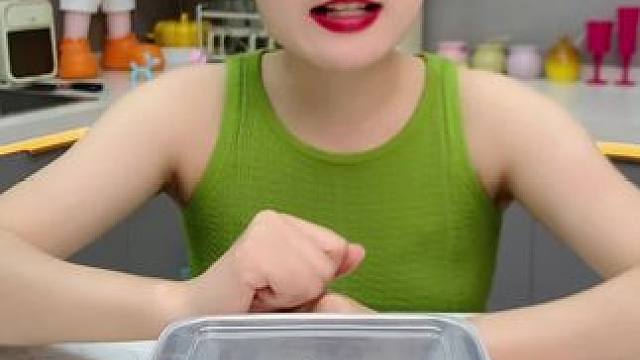 这个不锈钢的保鲜盒真的太实用啦! 还带密封盖!野餐露营携带超方便!关键才这个价就能到手3个，姐妹们赶