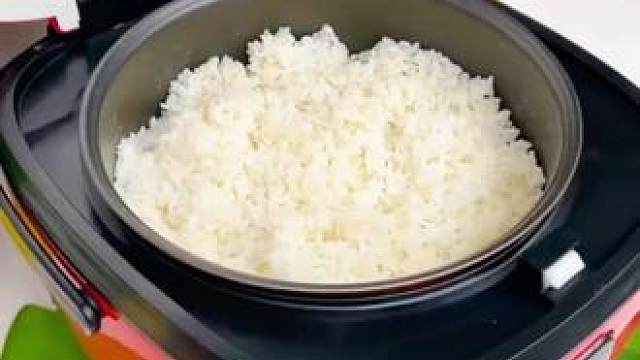 #不锈钢饭勺  这款不锈钢的饭勺真的太好用了，盛米饭一点也不粘，结实耐用#不粘米饭勺  #饭勺  #