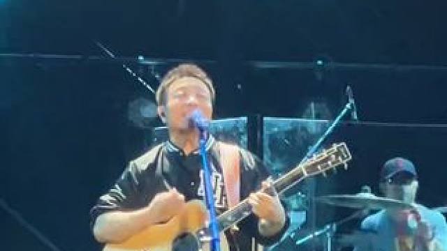 曾经的你#音乐现场 #许巍 #音乐节