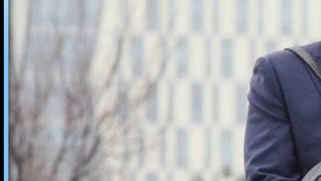 父女两人互换身体，女儿帮父亲升职，父亲却给女儿考倒数 #电影解说