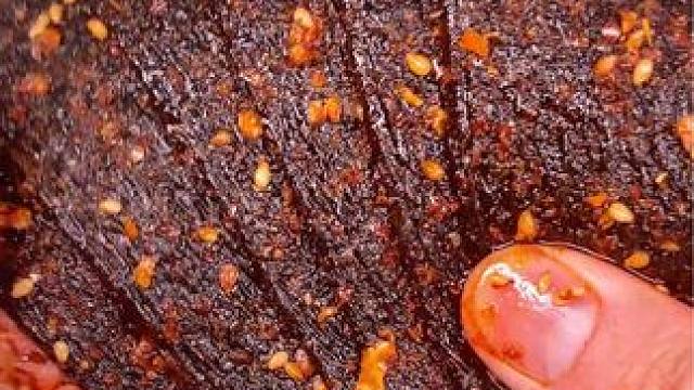 整整4种款式，纯辣不带一点甜味，吃起来爆辣爽口，嚼劲十足，不喜欢甜口辣条的可以直接冲！#好吃到停不下